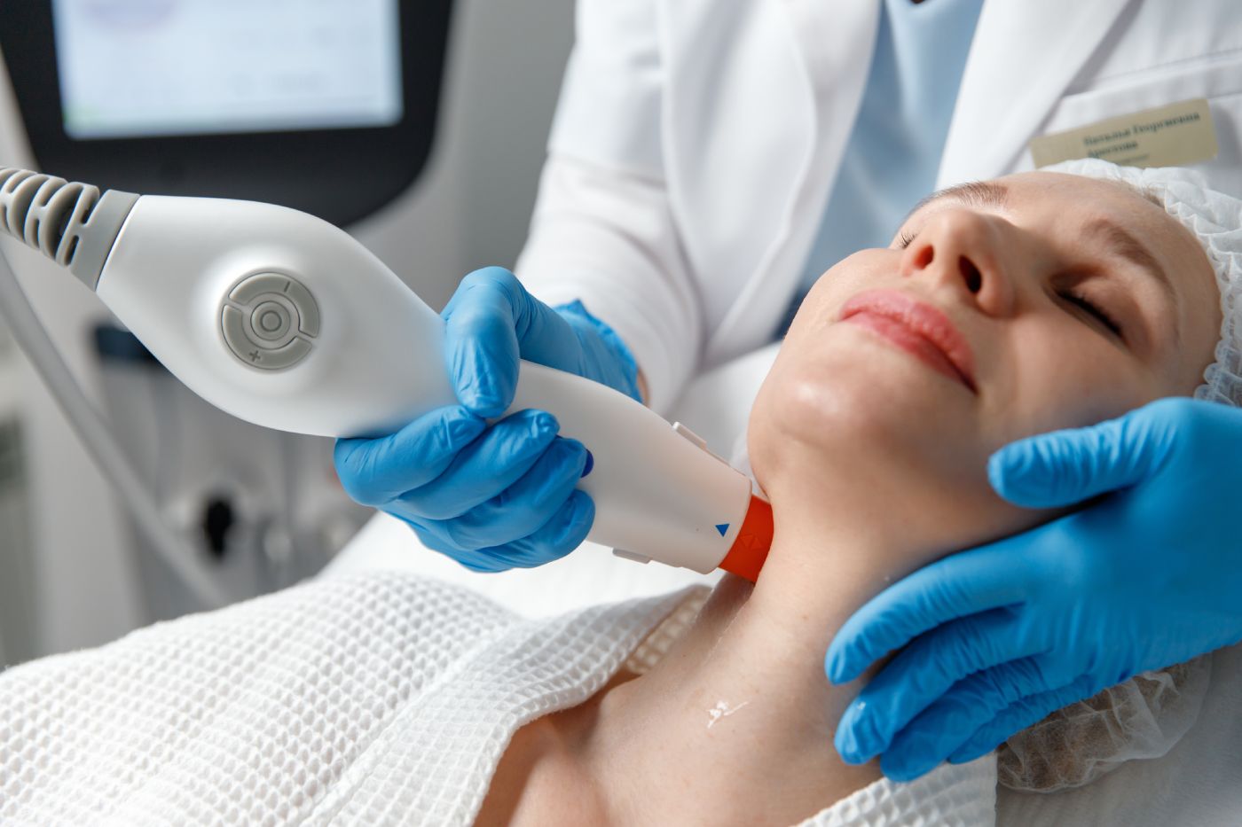 Софи Ховард эротикалық фотосуреттер мен бейнелер